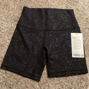 NWT Lululemon’ align HR short 6” emboss